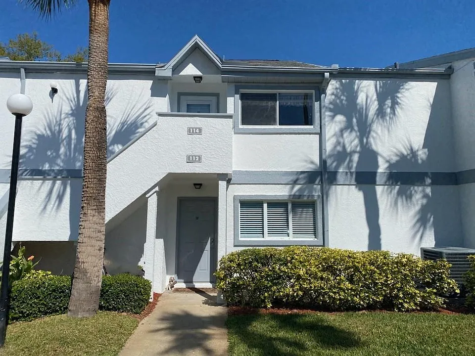 114 Beach Park Ln