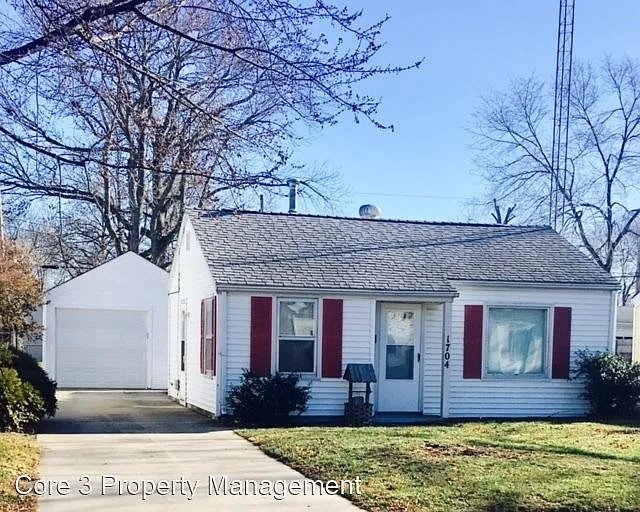 1704 N 20th St photo 1