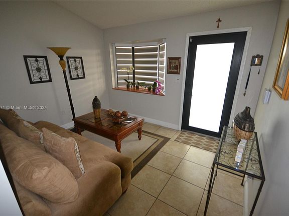 5th image of 9069 NW 115th St