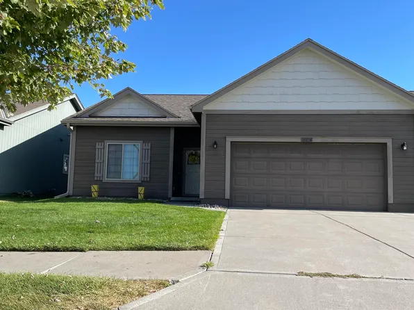 14054 Whitmore Cir, Omaha, NE 68142