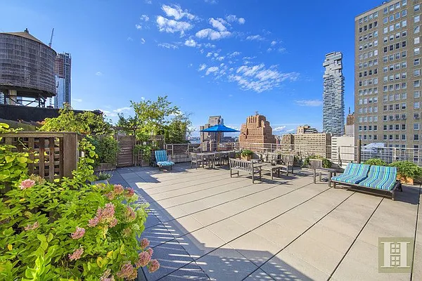 Rented by Halstead Real Estate | media 15