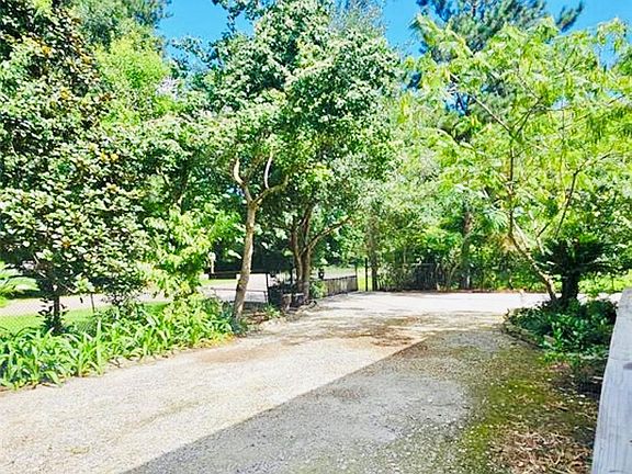 2nd image of 19639 Maple Ln
