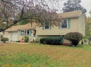 118 Tamarack Dr, Springfield, MA 01129
