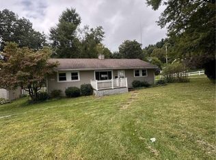 11081 Brosius Rd, Garrettsville, OH 44231