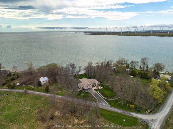 12 Easy Ln, Frontenac Islands, ON K0H 2Y0