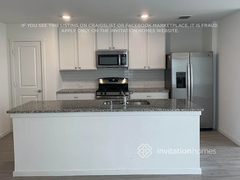 7109 Landings Edge Rd — Photo 5