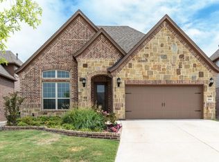 1804 Halifax St, Roanoke, TX 76262