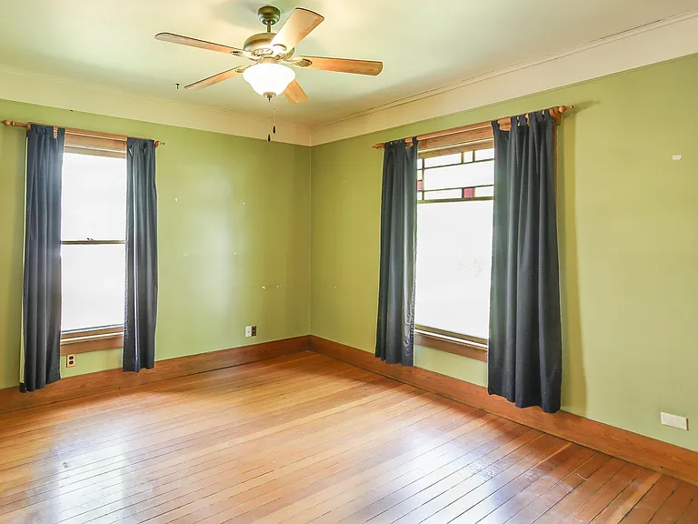 923 S Jefferson St — Photo 9