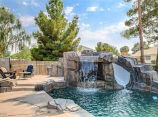 3765 Berkeley St, Logandale, NV 89021
