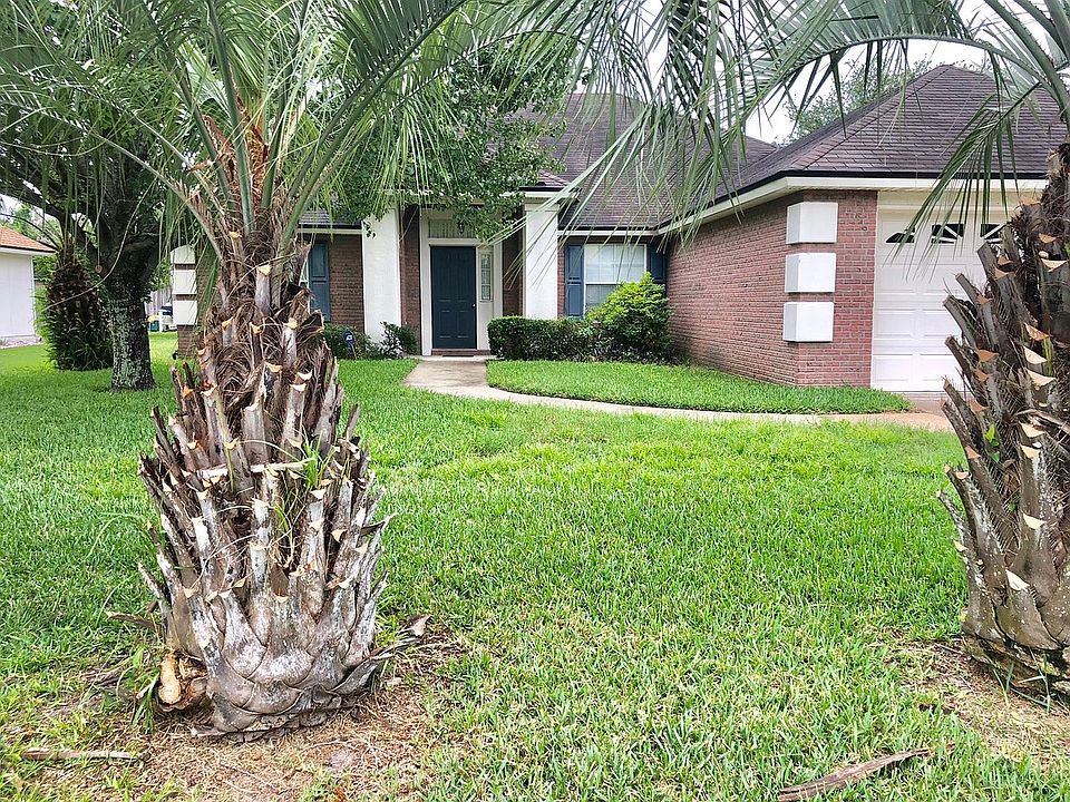 1st image of 1973 Willesdon Dr E