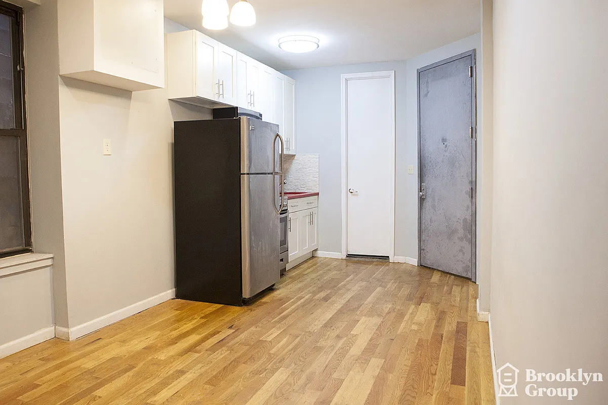 347 Linden Street — Photo 1
