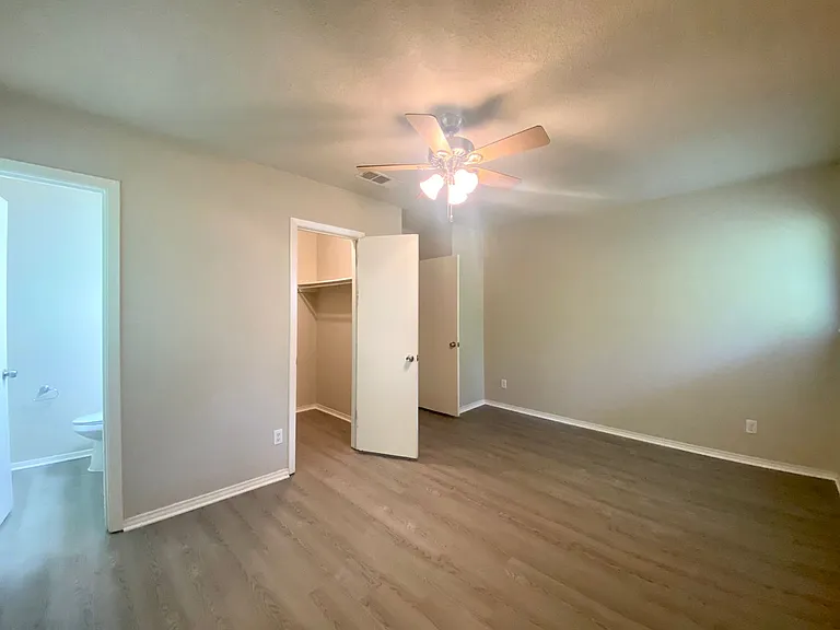 6400 Brookside Dr — Photo 12