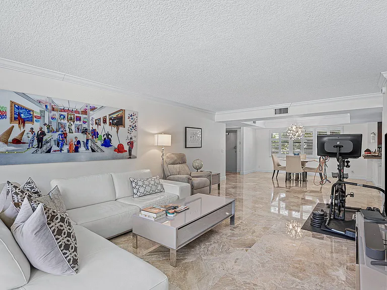 277 N Ocean Blvd #1040 — Photo 12