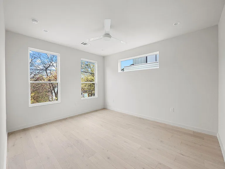 1709 Maple Ave #2B — Photo 17