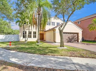 574 Slippery Rock Rd, Fort Lauderdale, FL 33327