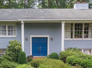 2408 Old Trace Ln, Reston, VA 20191