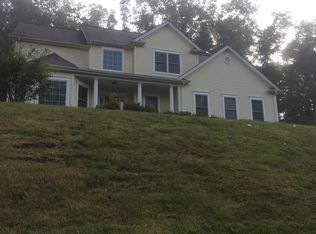 17 Nature Ln, Brookfield, CT 06804