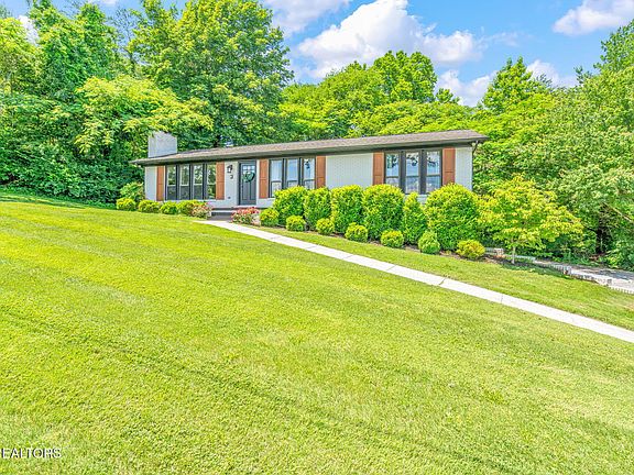 4th image of 3001 Walmar Dr
