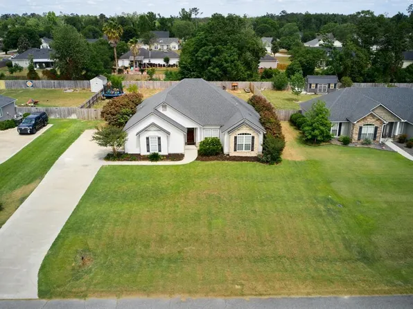 17 Barrett Ln, Lakeland, GA 31635