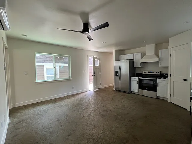 205 W 20th St — Photo 4
