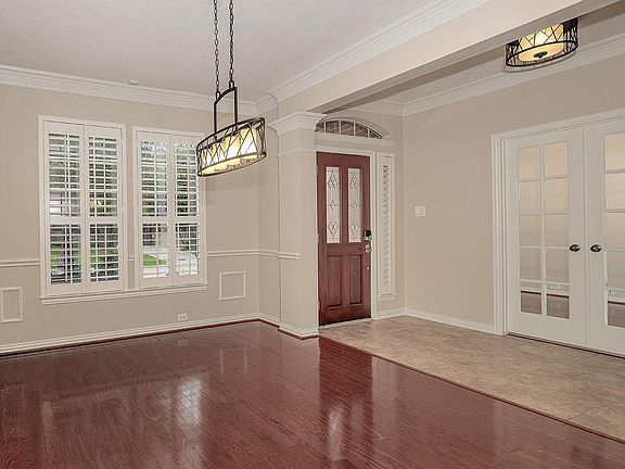 5th image of 79 N French Oaks Cir