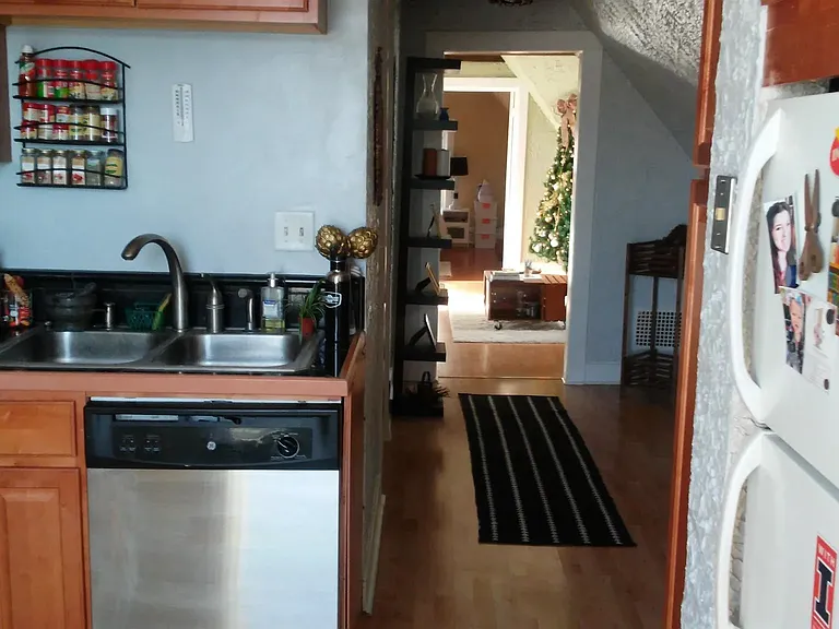 214 S Henry St #3 — Photo 10