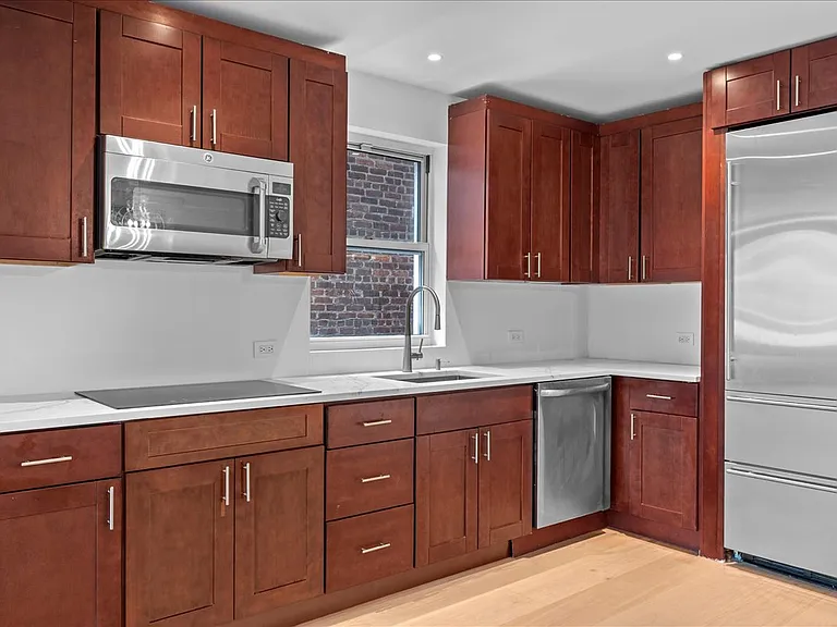 268 E 240th St #1 — Photo 5