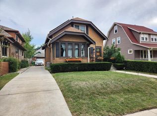 1817 E Kenmore Pl, Shorewood, WI 53211
