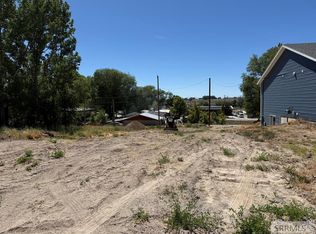 Arthur St, American Falls, ID 83211