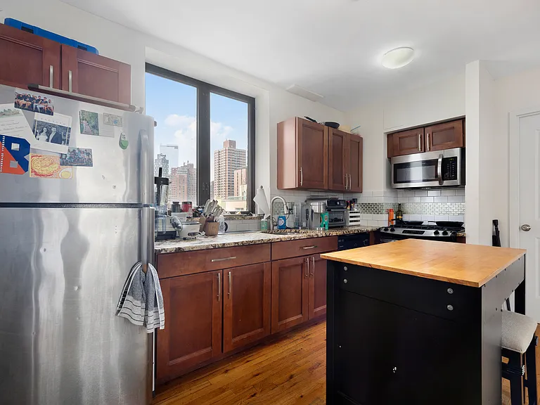 53 Pitt St #6A — Photo 13