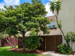 6303 Seven Springs Blvd APT B, Greenacres, FL 33463