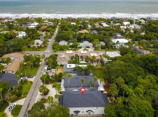 320 4th St, Atlantic Beach, FL 32233
