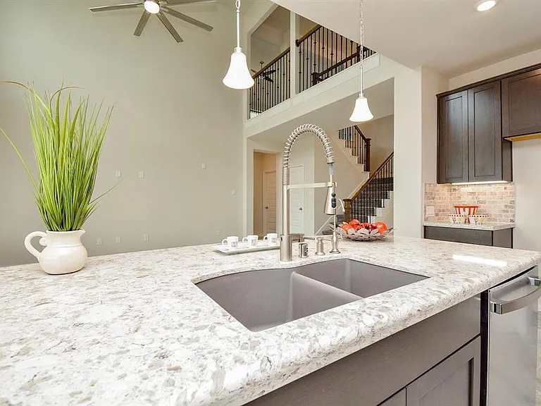 923 Orange Zest Ln — Photo 23
