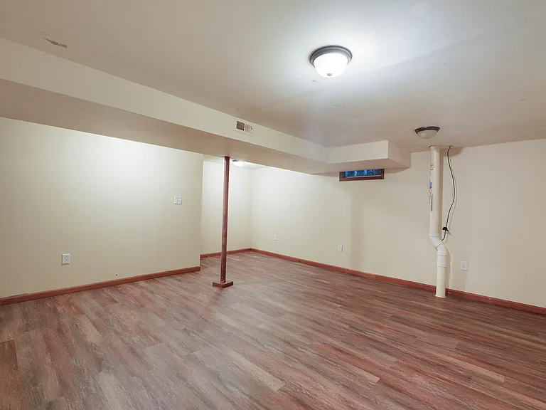 3383 Willington Dr — Photo 6