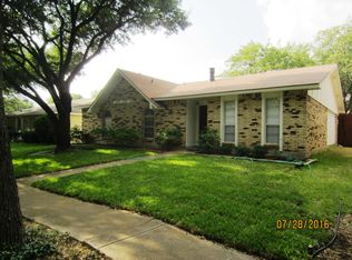 10923 Wallbrook Dr, Dallas, TX 75238