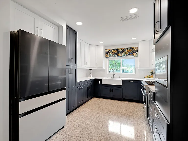 675 Villa Grande Ave S — Photo 11