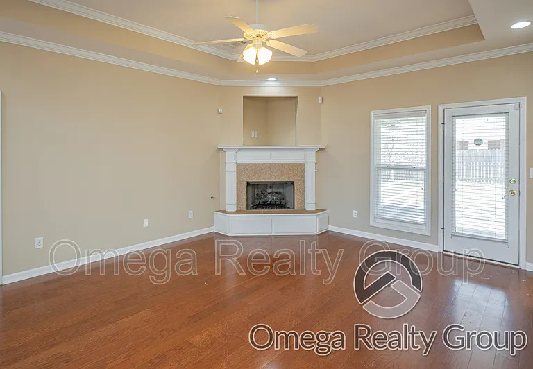 1325 Meadow Glen Rd — Photo 14