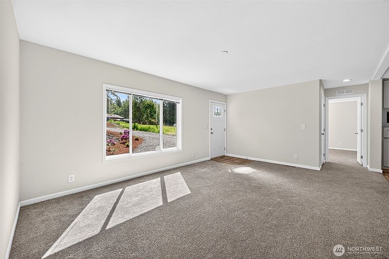 5th image of 10421 363rd Street Ct E