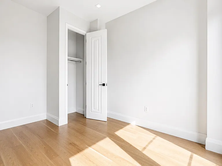 329 Gates Ave #308 — Photo 7