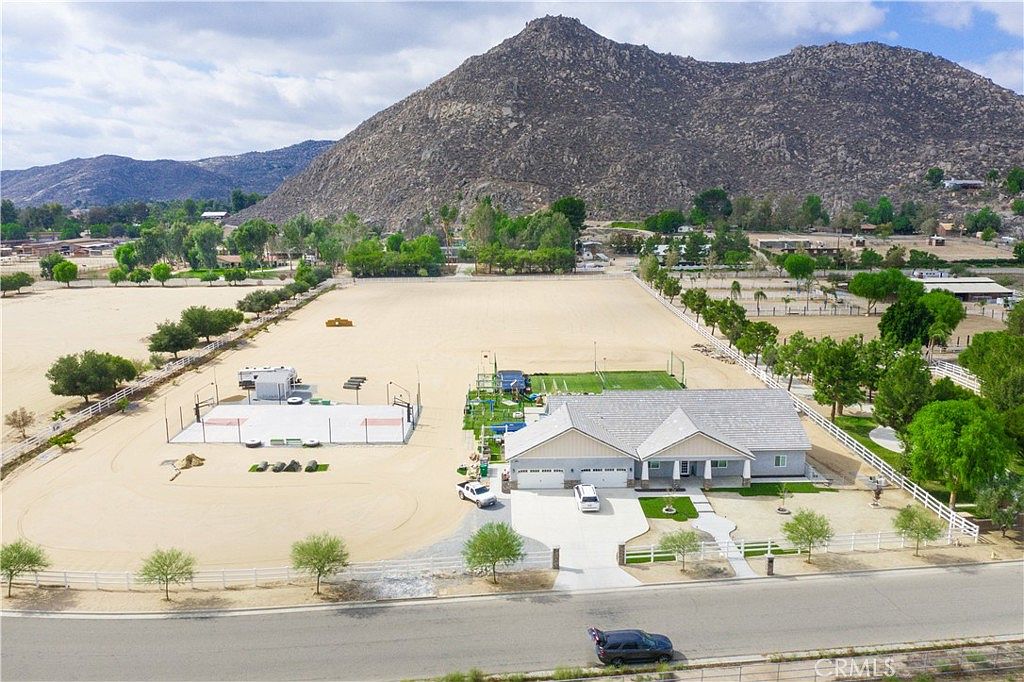 24791 Three Springs Rd, Hemet, CA 92545 Zillow