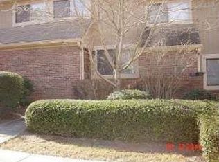 70 Country Place Ct, Alpharetta, GA 30005