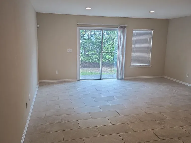 131 Islander Dr — Photo 7