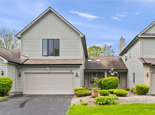 64 Wood Run Cmns, Rochester, NY 14612