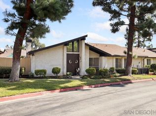 11015 Plum Tree Ln, Spring Valley, CA 91977