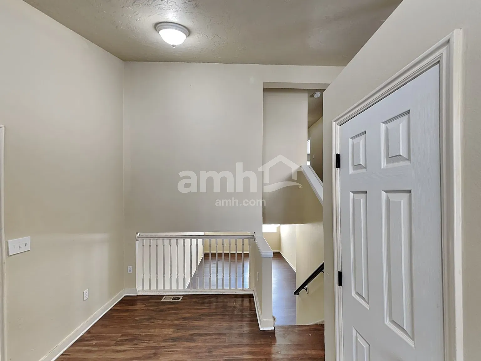 4 bed, 2.0 bath, 2430 sqft, $2,700 — Photo 4