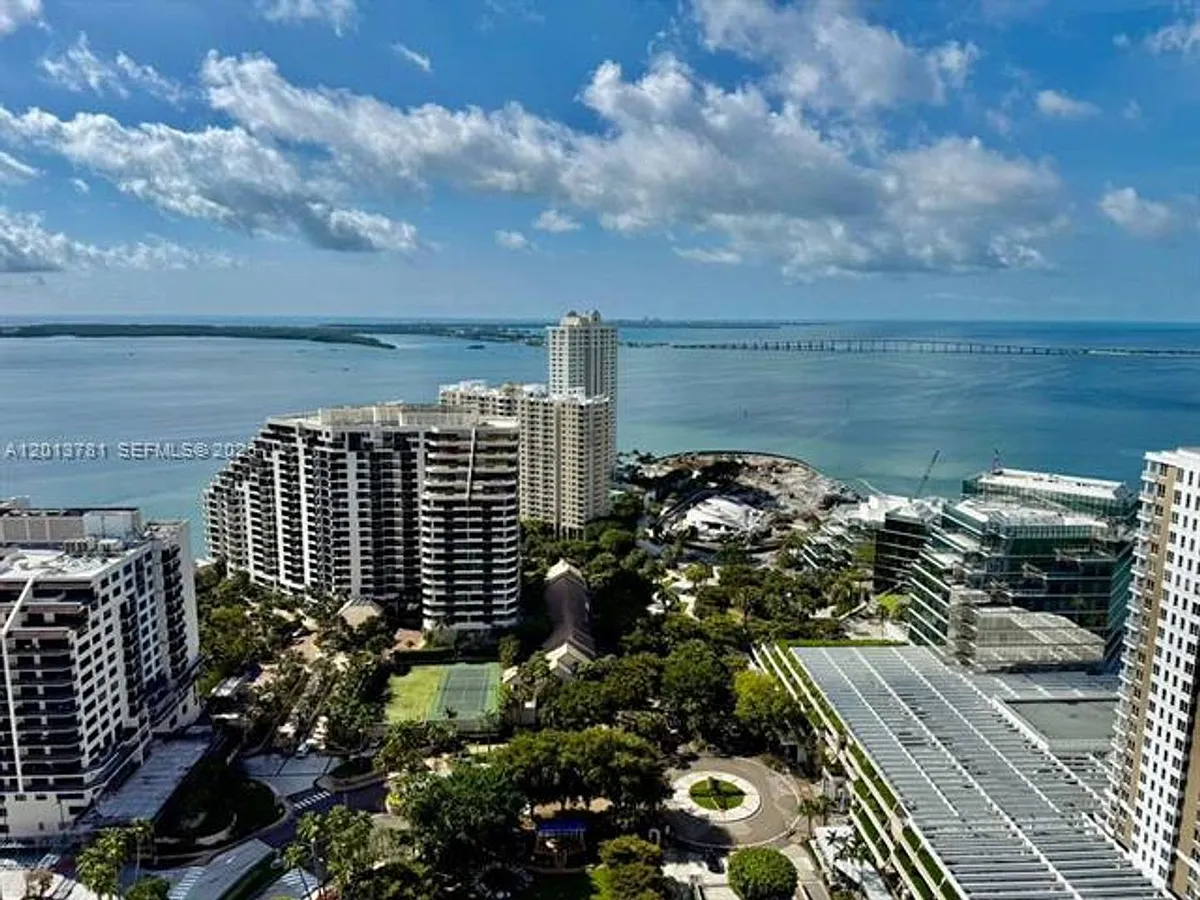 Building Photo - 900 Brickell Key Blvd #2604