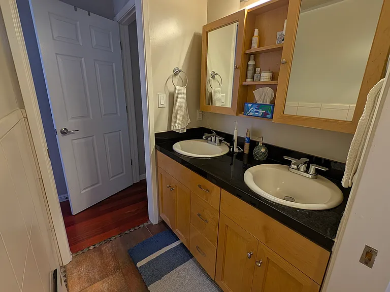 270 Amador Ave — Photo 9