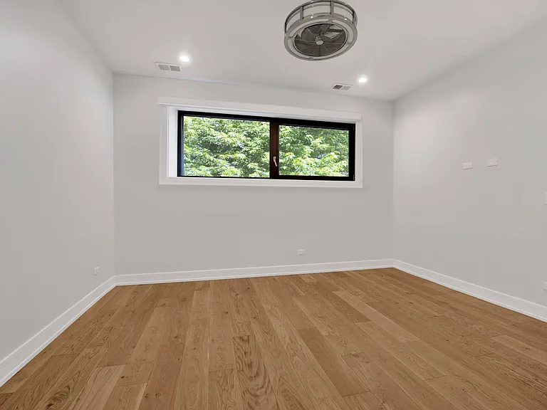 1022 N Honore St #2 — Photo 21