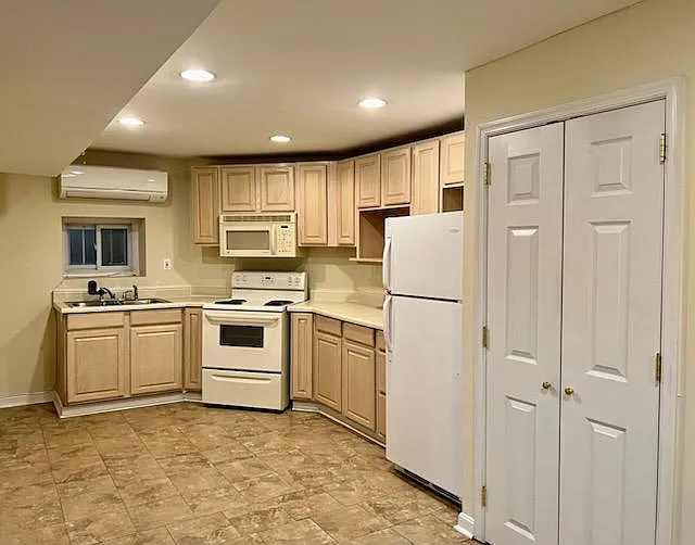 25 R St NW #BASEMENT — Photo 20
