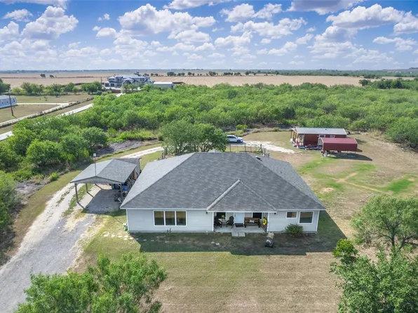 5734 Fm 621, Martindale, TX 78655